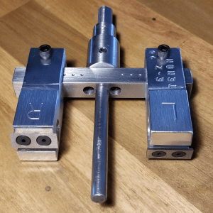 E-Z 90-Degree Log Tenon Cutter